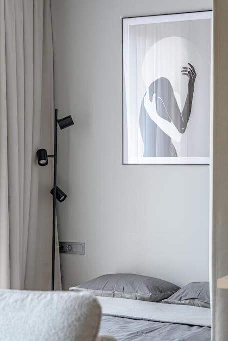 Appartamento Cozy Japanese Oasis With Balcony, Gramophone, Netflix VNO Esterno foto